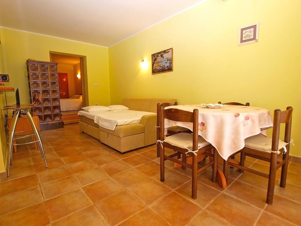 Apartment Puzar 389 Pula Exterior foto
